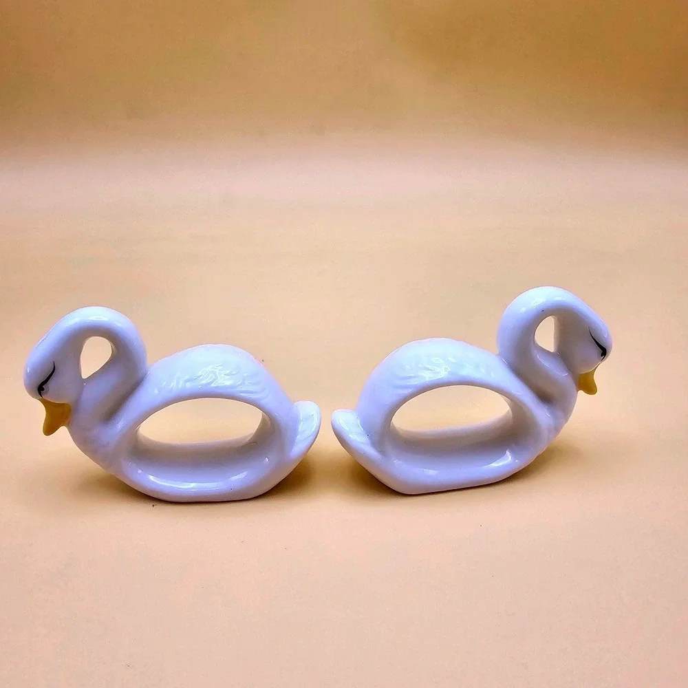 Set of 2 White Ceramic Swan Napkin Rings Holders Yellow Beak Elegant Table Decor